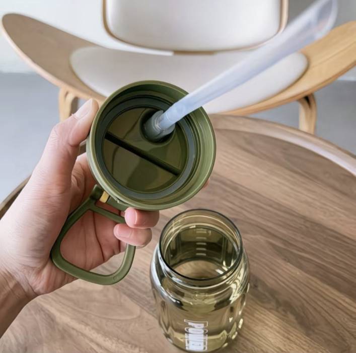 Бутылка для воды 