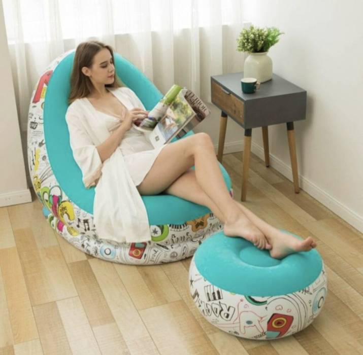 Надувной кресло с пуфиком и насосом