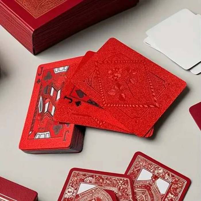 Пластиковые игральные карты с узором, красные