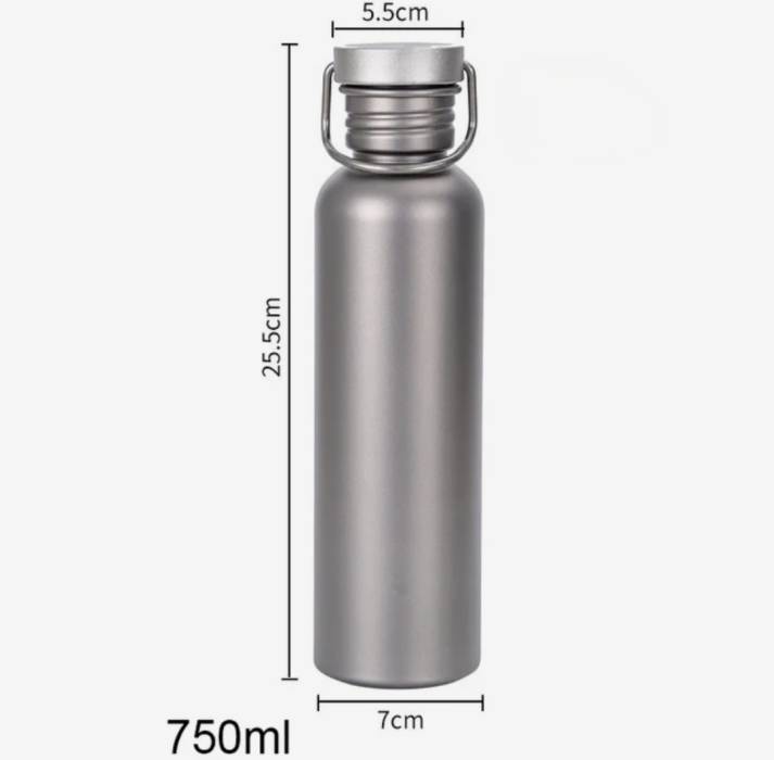 Титановая бутылка 750 мл в неопреновом чехле