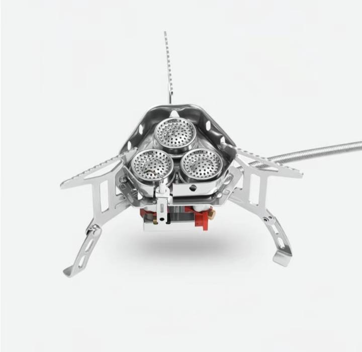 Туристическая газовая горелка с тремя соплами